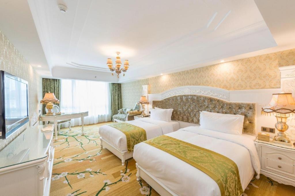 Guilin Bravo Hotel Grand Wing Exterior photo