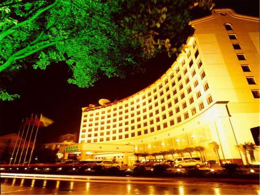 Guilin Bravo Hotel Grand Wing Exterior photo